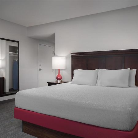 Hampton Inn & Suites Omaha-Downtown Ngoại thất bức ảnh