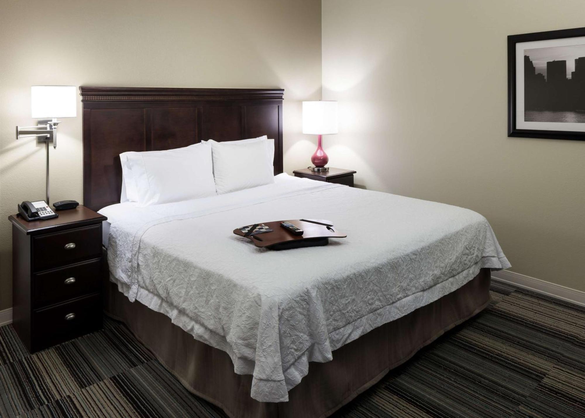 Hampton Inn & Suites Omaha-Downtown Ngoại thất bức ảnh