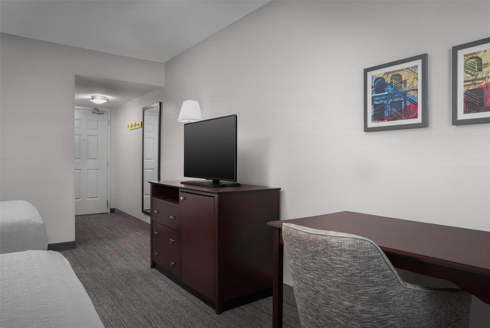 Hampton Inn & Suites Omaha-Downtown Ngoại thất bức ảnh