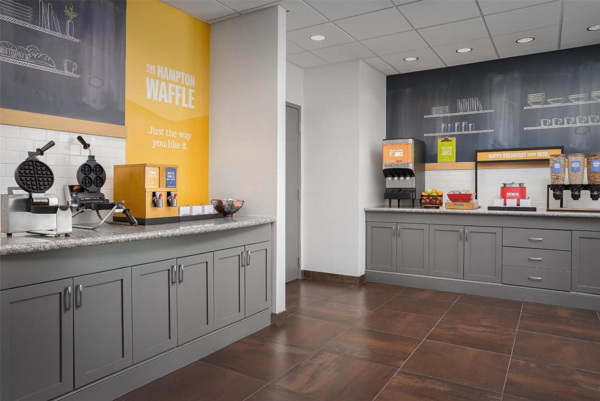 Hampton Inn & Suites Omaha-Downtown Ngoại thất bức ảnh